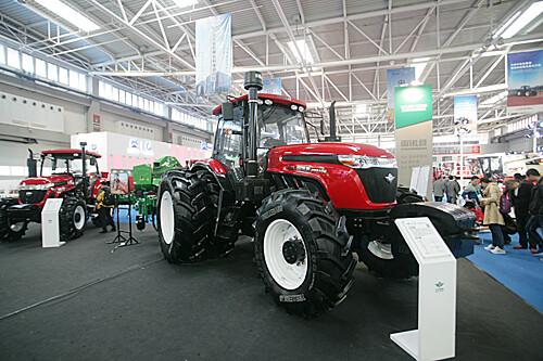 拖拉机市场22.jpg