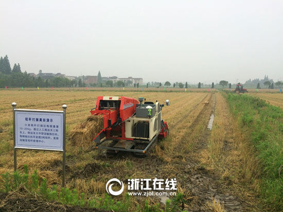 【南丹】开展农机科技培训下村活动.jpg