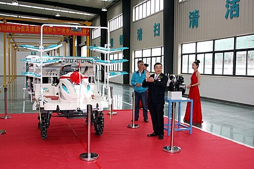 久富新品插秧机上市.jpg