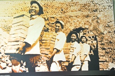 忆当年河南拖拉机手“走睡”七公里.jpg 忆当年河南拖拉机手“走睡”七公里.jpg