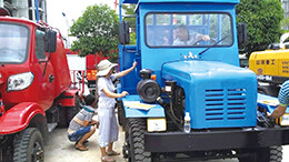 金鹿农机新品 农博会受青睐.jpg 金鹿农机新品 农博会受青睐.jpg