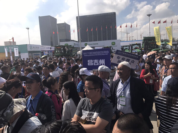 专业观众.jpg