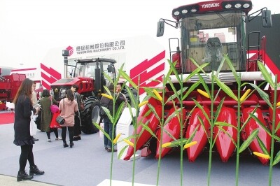 “勇猛红”闪耀登场.jpg