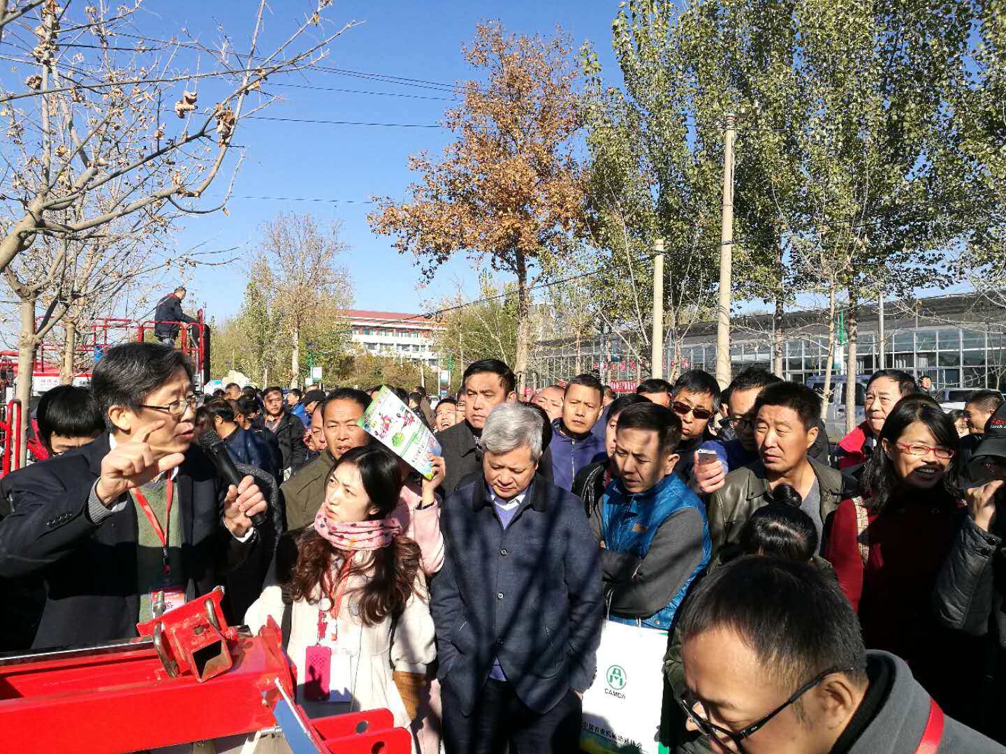 微信图片_20171120104630.jpg