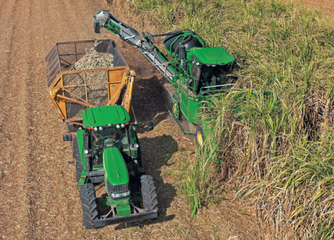 ch530_sugarcane_harvester_large_6b2dcf0e9e6e662511513e4093d820e8845ae12e.png