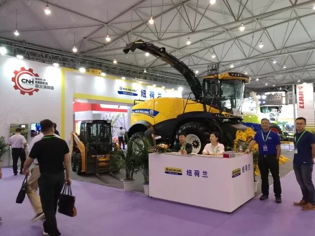 纽荷兰牧草设备点亮2018中国奶业展览会