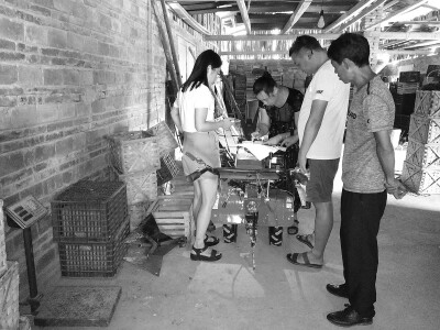 肃北县：全面开展补贴机具核查.jpg