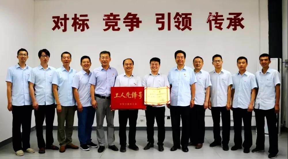 中国一拖：4年，11人，107项攻关，26项专利，这个荣誉当之无愧！