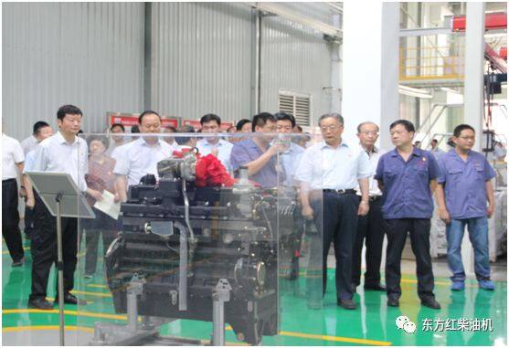 河南省委常委、市委书记李亚莅临东方红柴油机公司调研指导工作