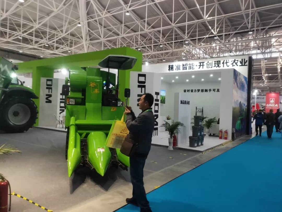 道依茨法尔专注农机品质，携全新产品及先进的技术理念重装亮相展会现场