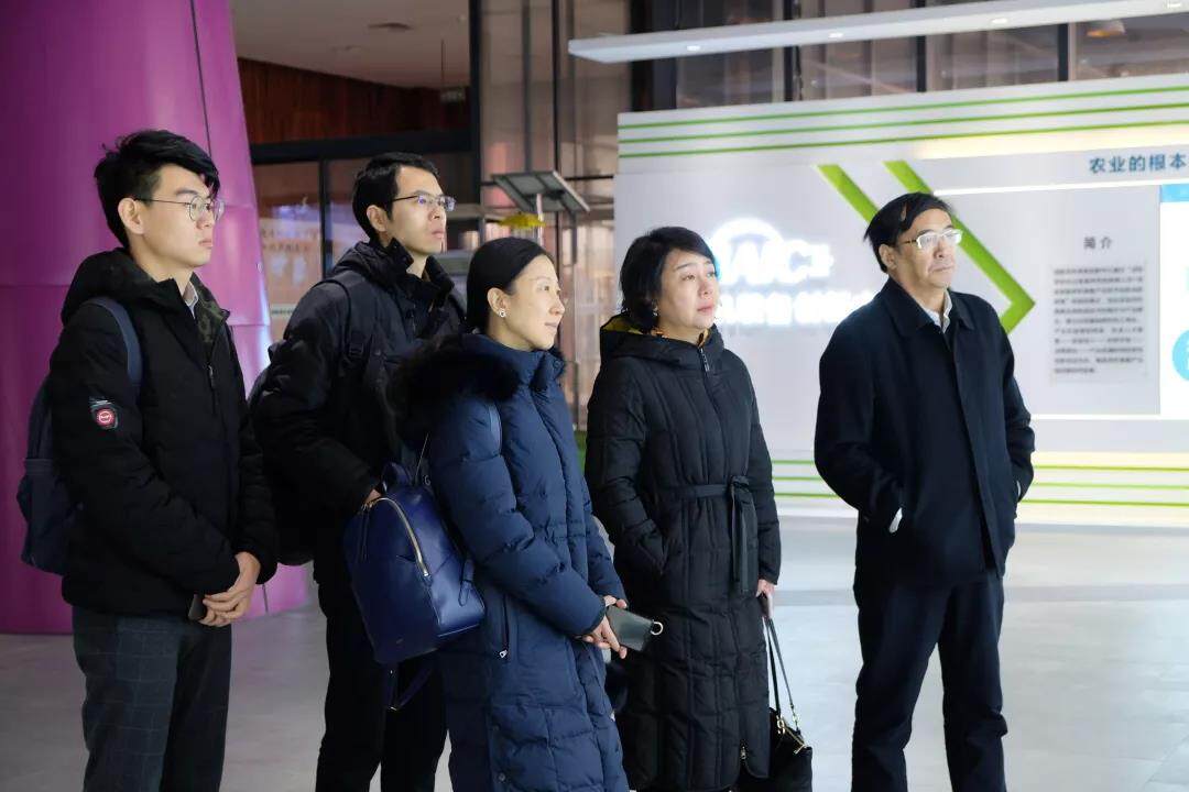 工信部赛迪研究院所长何颖一行莅临国家农机装备创新中心调研考察