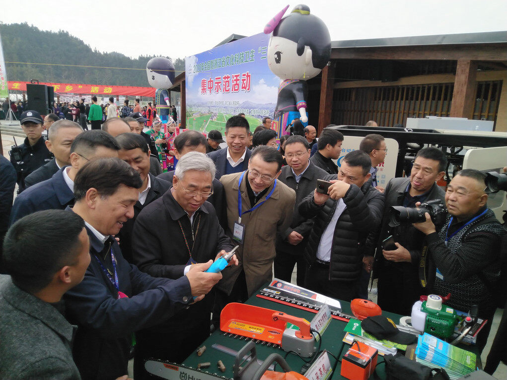 农机鉴定总站、推广总站参加“三下乡”活动 送农机化技术大餐助力乡村振兴