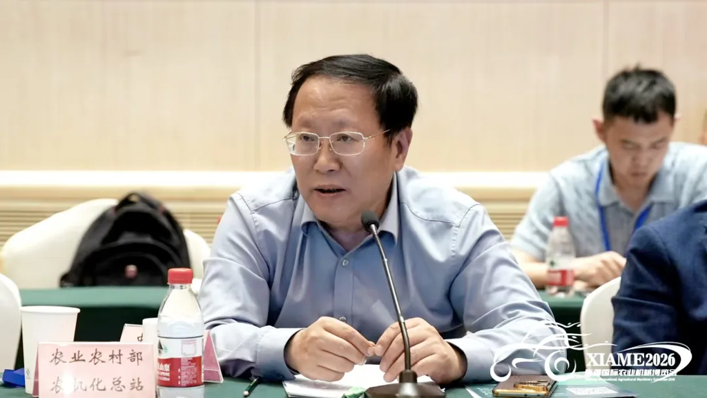 “人工智能+农机农艺融合”中试验证、熟化应用推进“三新”大规模应用对话会在乌鲁木齐成功召开